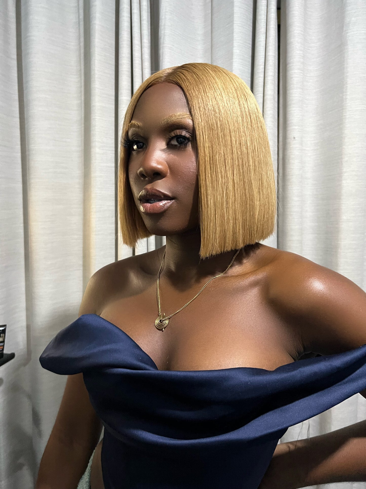 Honey Blonde Bob - HONEY